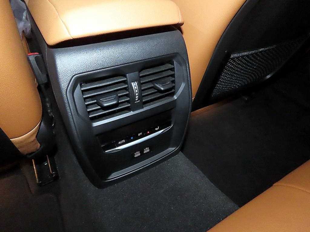 BMW 3 series 2022 Blanco - Importación desde Corea - HF Imports Iquique - Foto 17