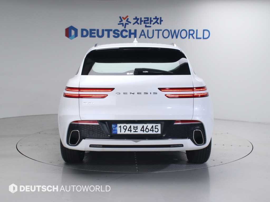 Genesis GV70 - Vista 4