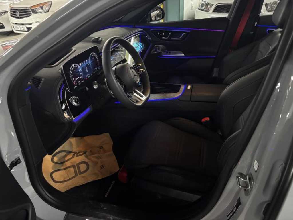 Mercedes Benz E class - Vista 10