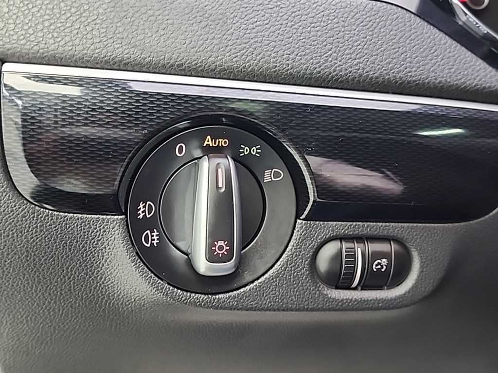 Volkswagen Jetta 2015 Negro - Importación desde Corea - HF Imports Iquique - Foto 18