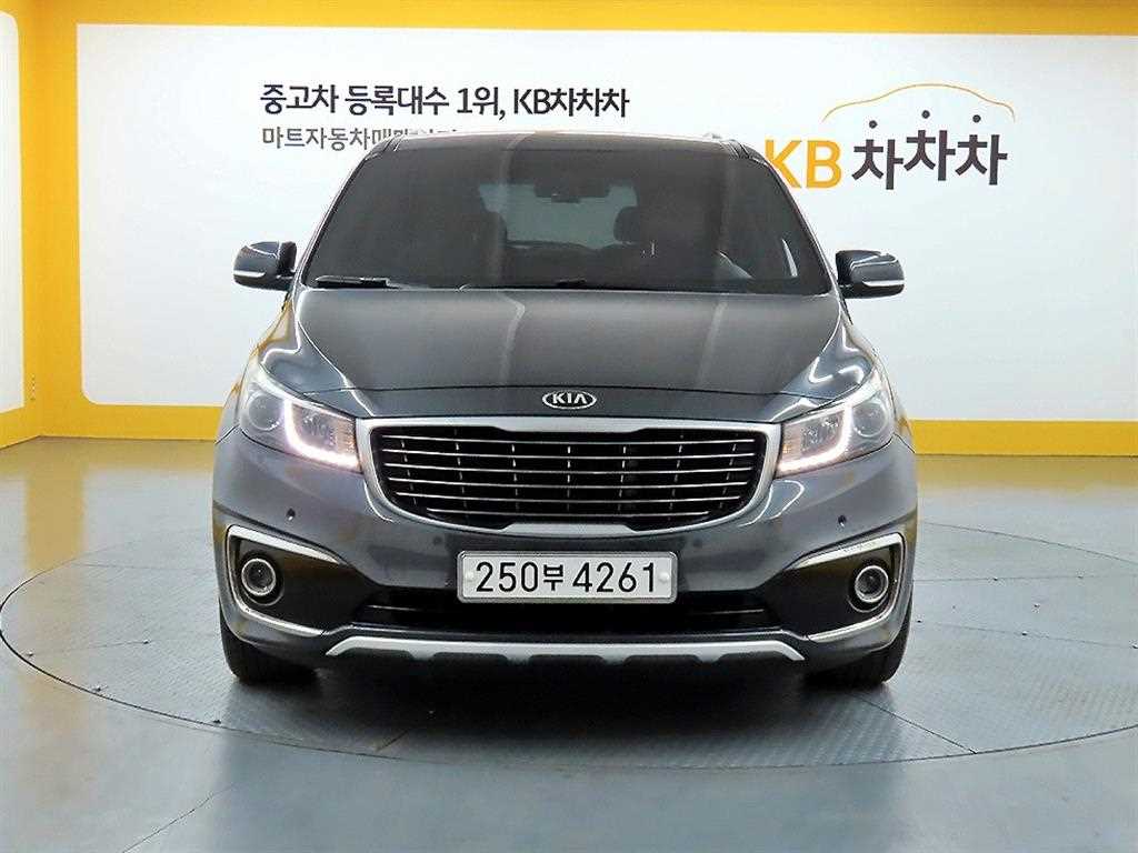 KIA Carnival 2016 Gris - Importación desde Corea - HF Imports Iquique - Foto 1