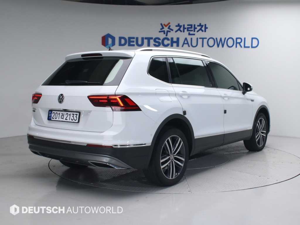 Volkswagen Tiguan - Vista 2