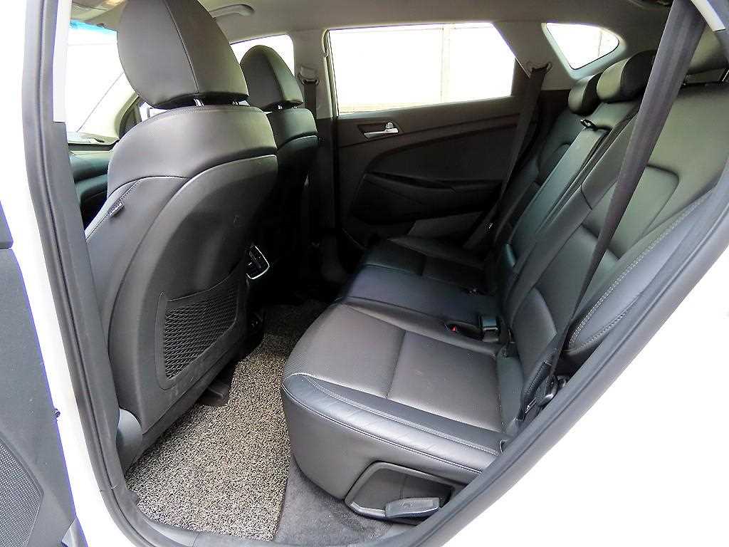 HYUNDAI Tucson - Vista 6