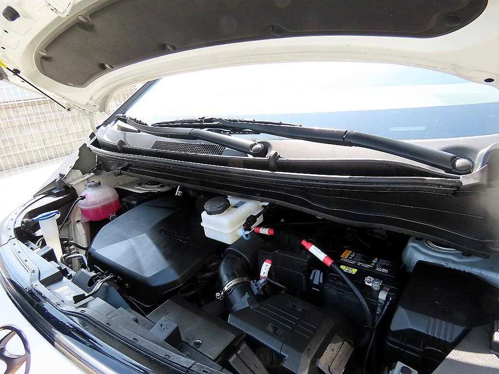 HYUNDAI Staria 2024 Blanco - Importación desde Corea - HF Imports Iquique - Foto 19