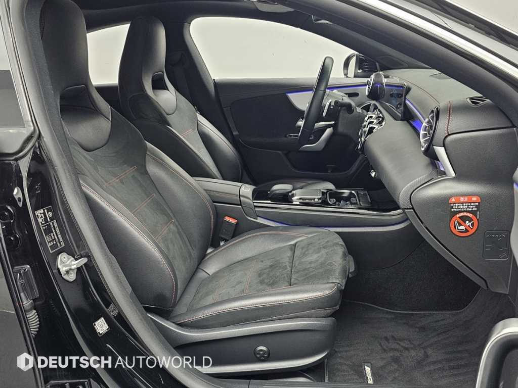 Mercedes Benz CLA Class - Vista 10