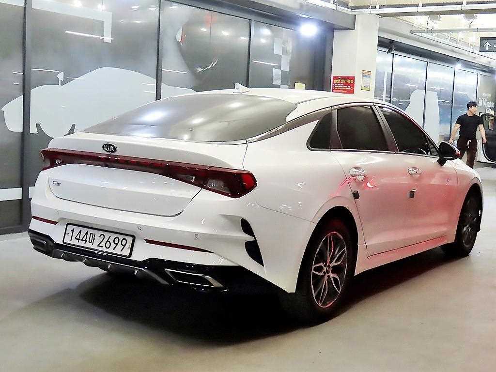 KIA K5 - Vista 4