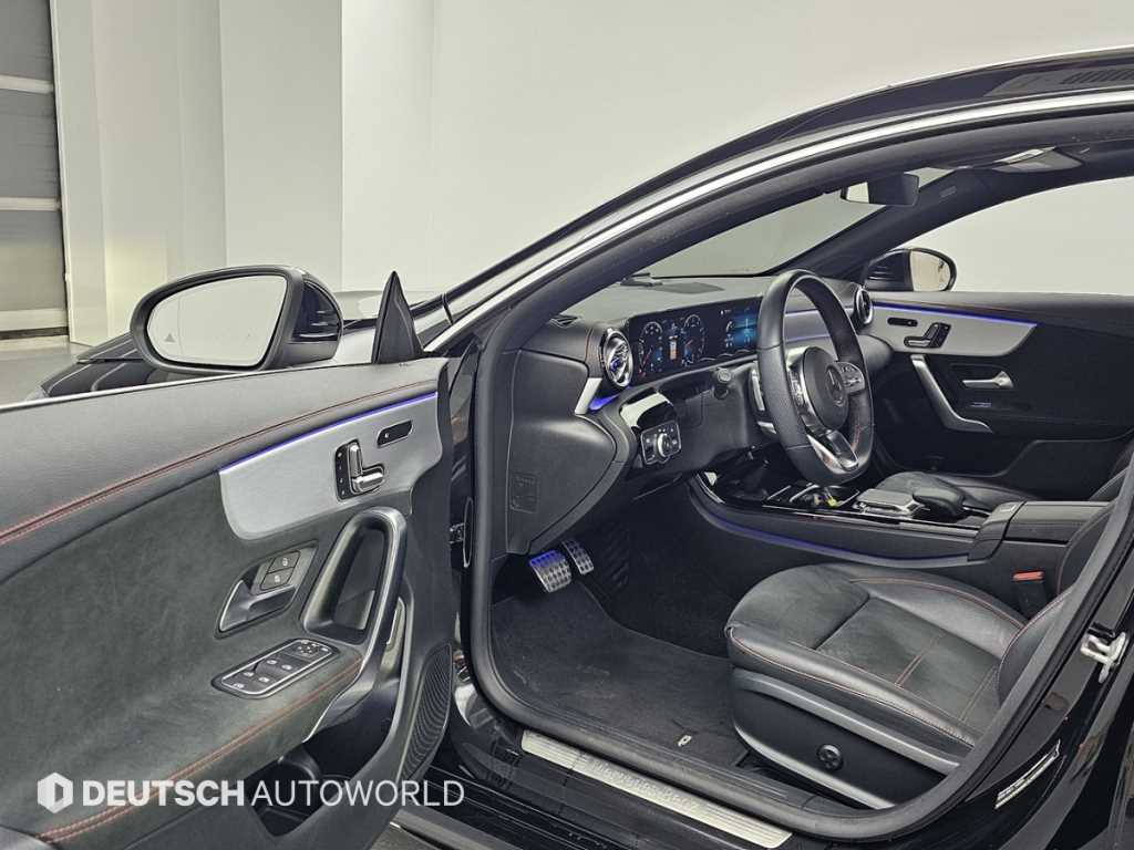 Mercedes Benz CLA Class - Vista 11