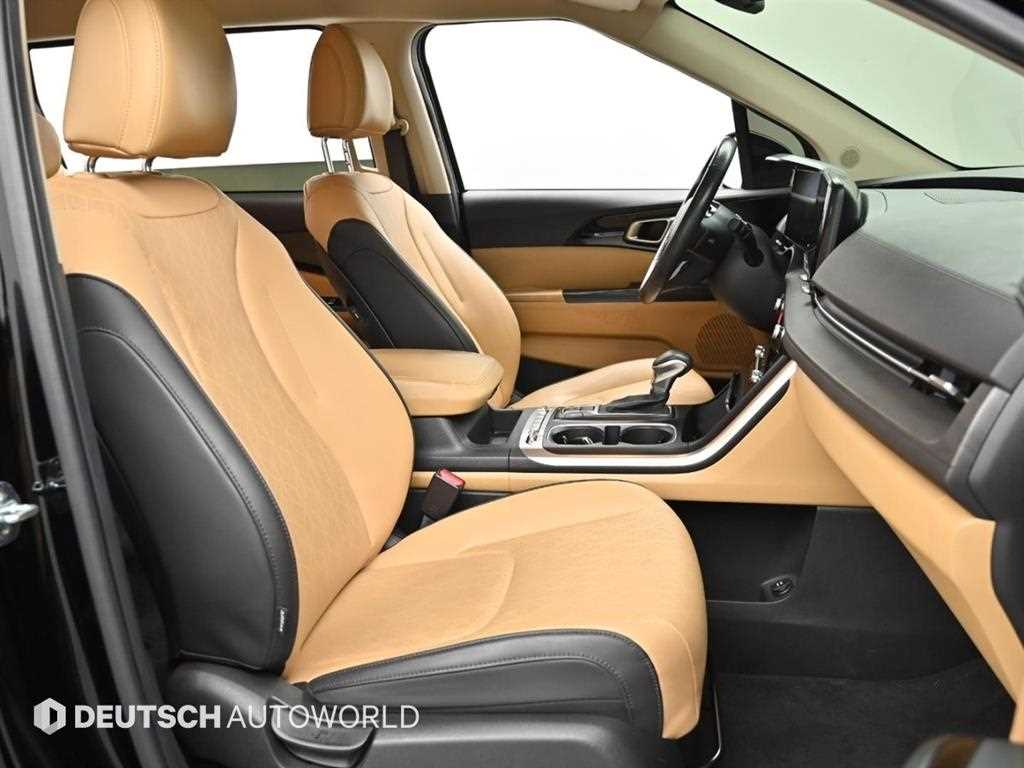 KIA Carnival - Vista 10