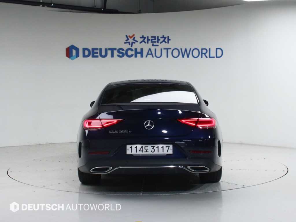 Mercedes Benz CLS Class - Vista 4