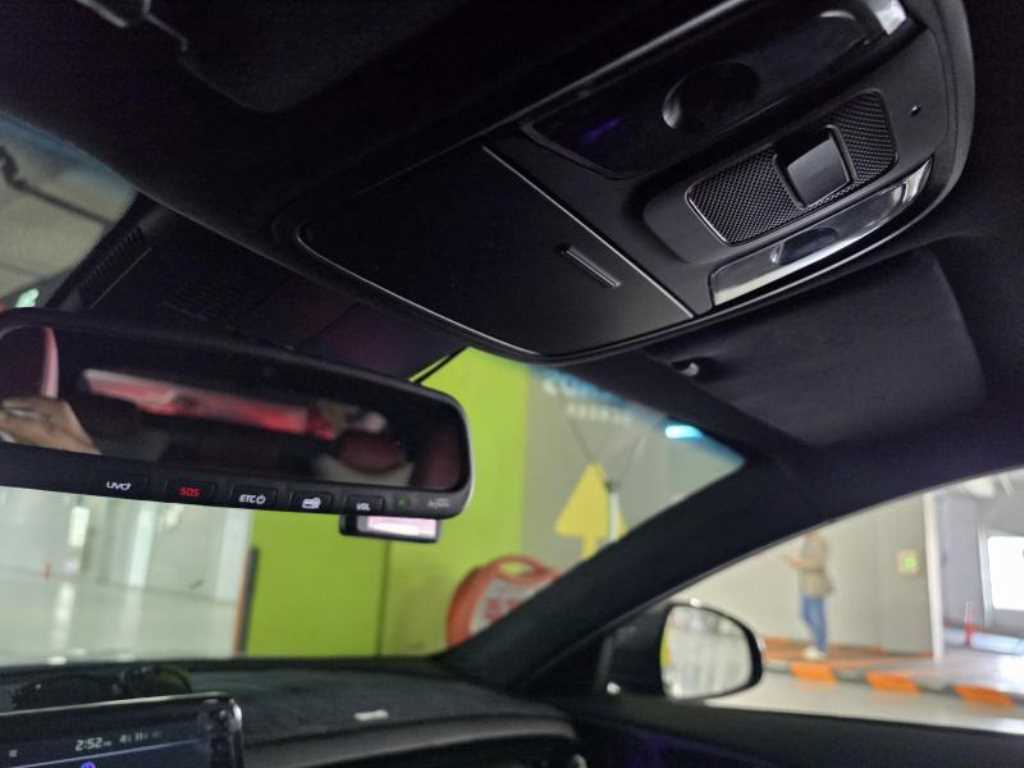 KIA Stinger - Vista 12