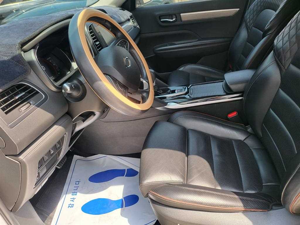 SAMSUNG QM6 - Vista 5