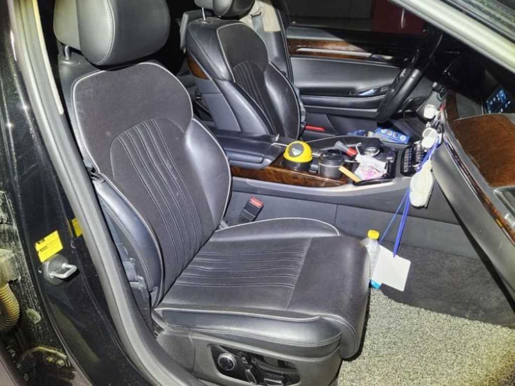 Genesis EQ900 - Vista 10