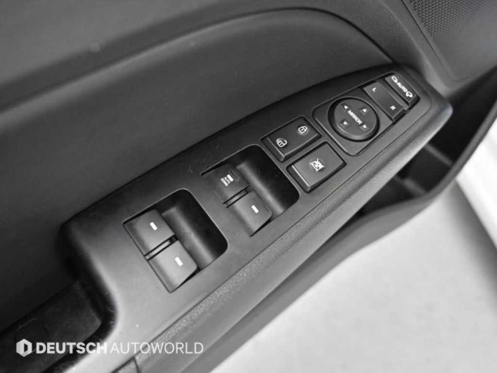 HYUNDAI Avante 2018 Blanco - Importación desde Corea - HF Imports Iquique - Foto 16