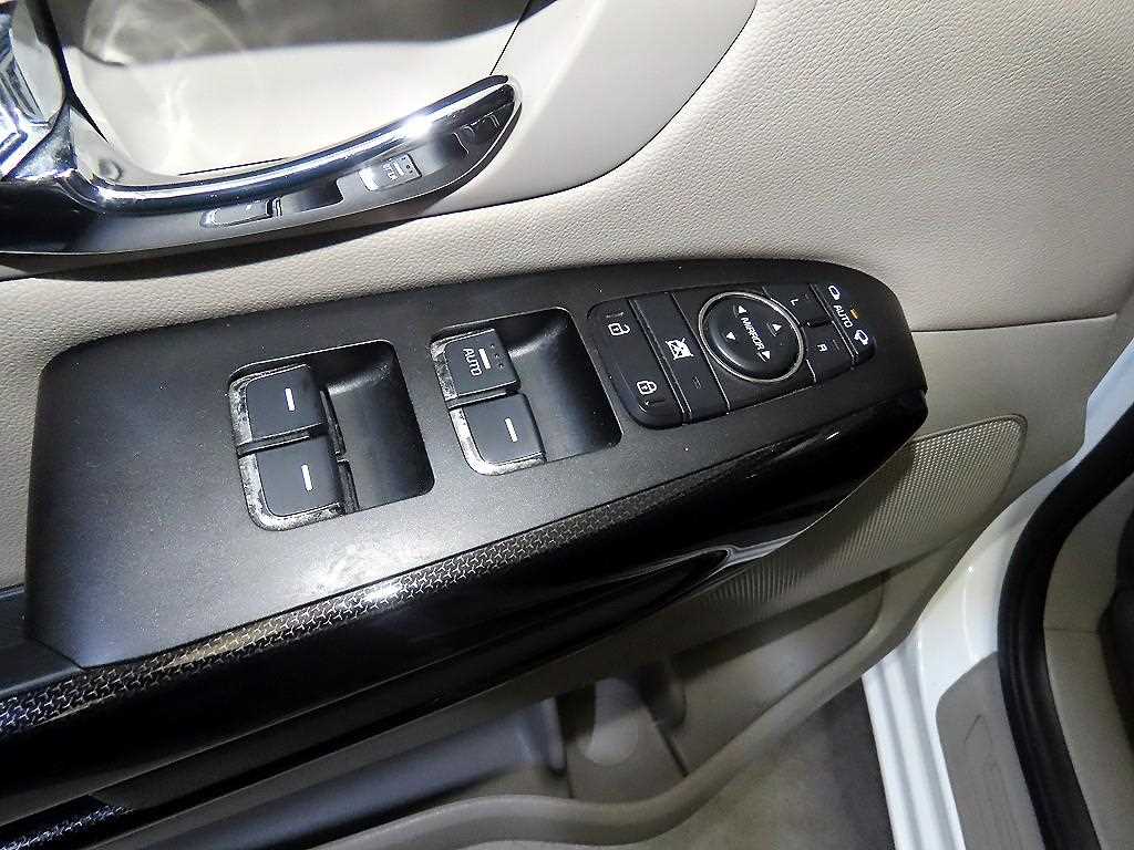 KIA Carnival 2017 Blanco - Importación desde Corea - HF Imports Iquique - Foto 13