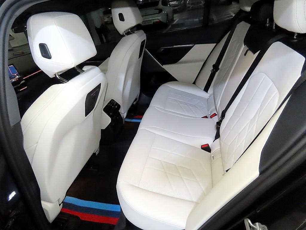 BMW 5 Series - Vista 7