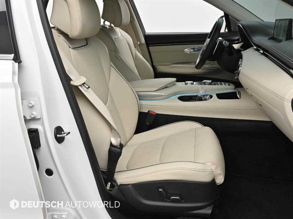 Genesis GV70 - Vista 10