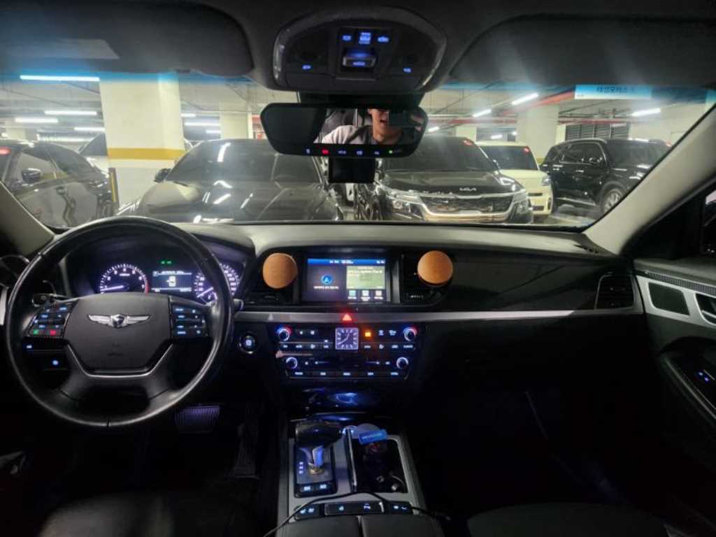 Genesis G80 - Vista 5