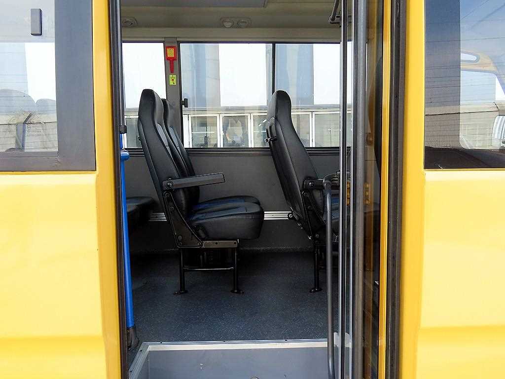 medium and large bus Medium Daewoo Bus - Vista 6