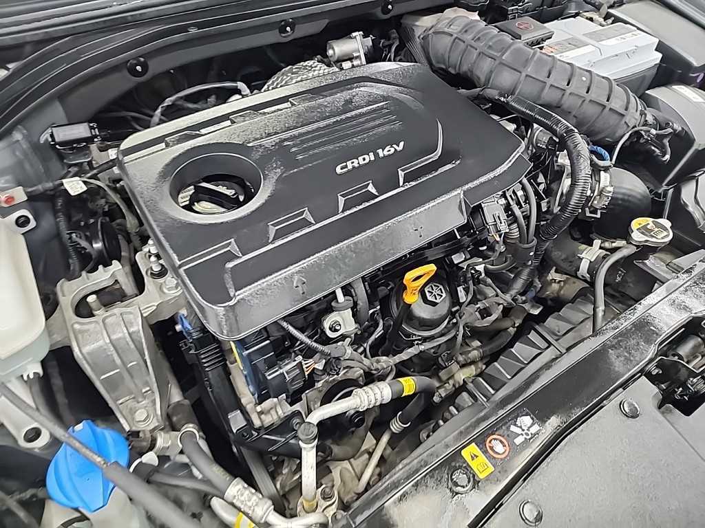 HYUNDAI Avante - Vista 5