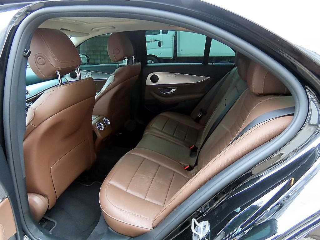 Mercedes Benz E class - Vista 6