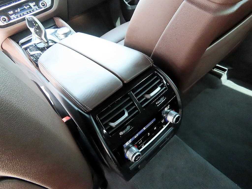 BMW Gran Turismo 2023 Gris - Importación desde Corea - HF Imports Iquique - Foto 16