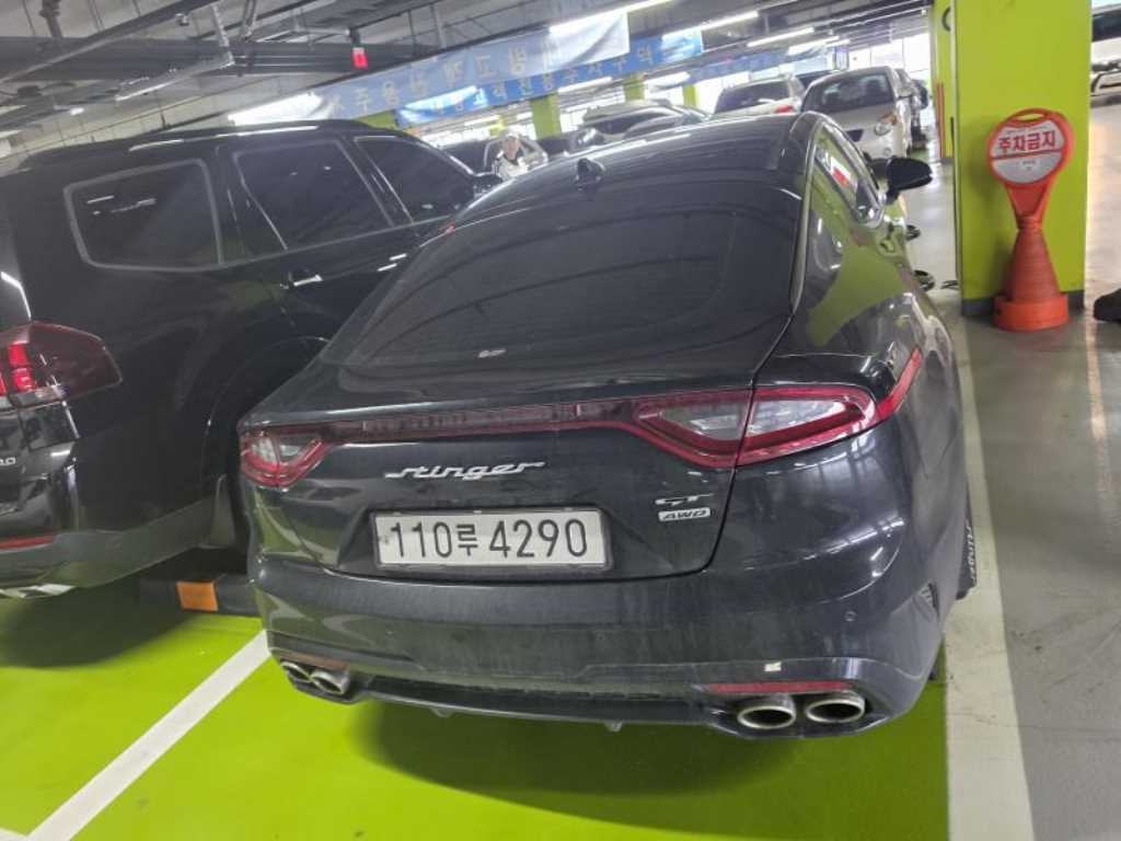 KIA Stinger - Vista 2