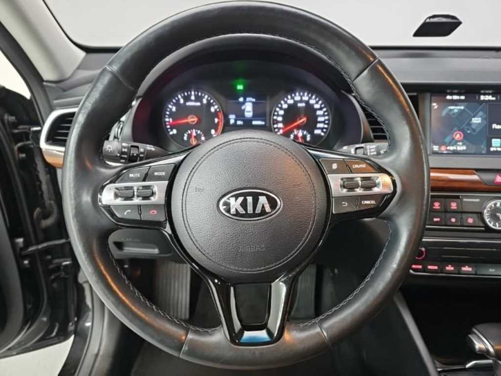KIA K7 - Vista 7