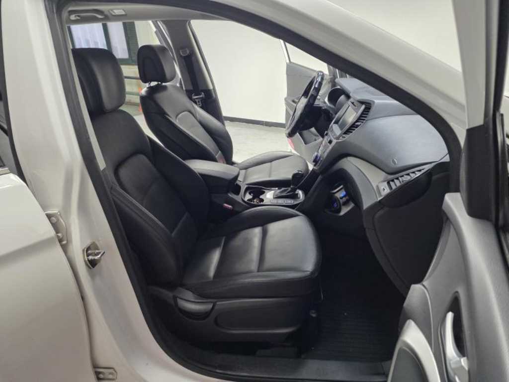 HYUNDAI Santa Fe - Vista 10
