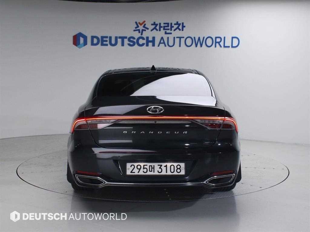 HYUNDAI Grandeur - Vista 4