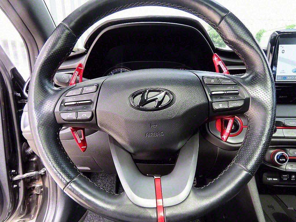 HYUNDAI Veloster - Vista 8