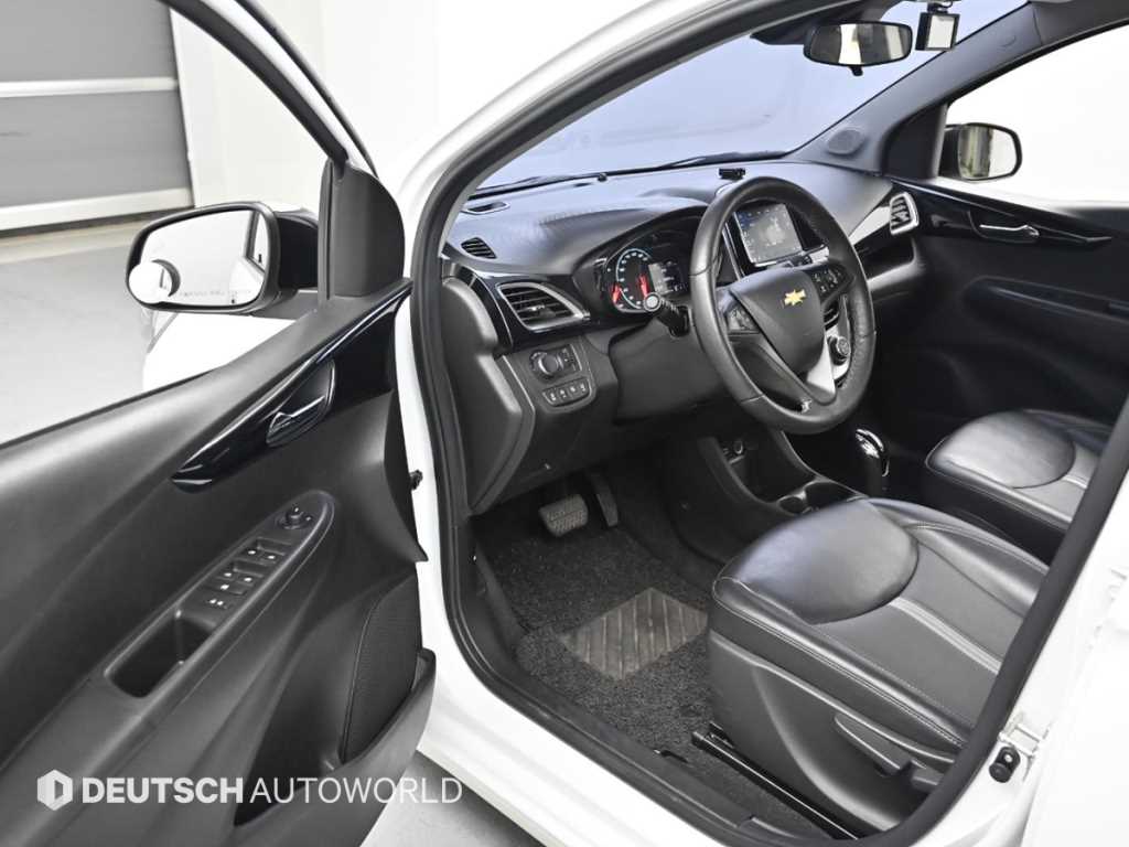 Chevrolet Spark - Vista 11