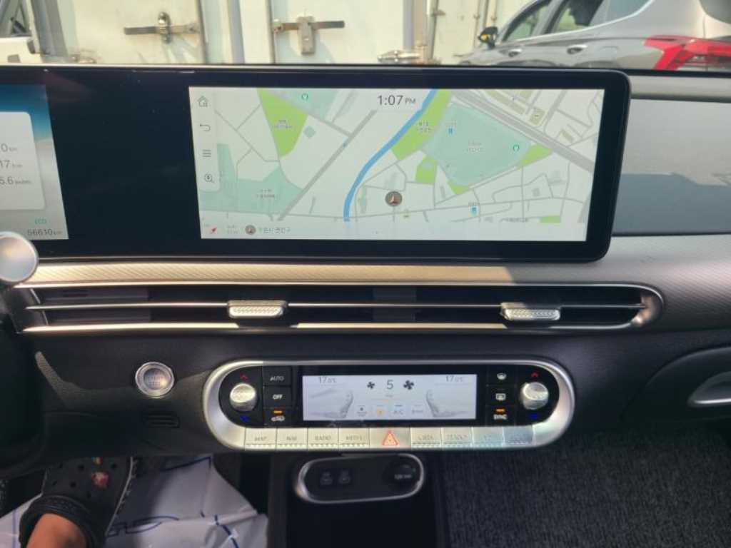 Genesis GV60 - Vista 10