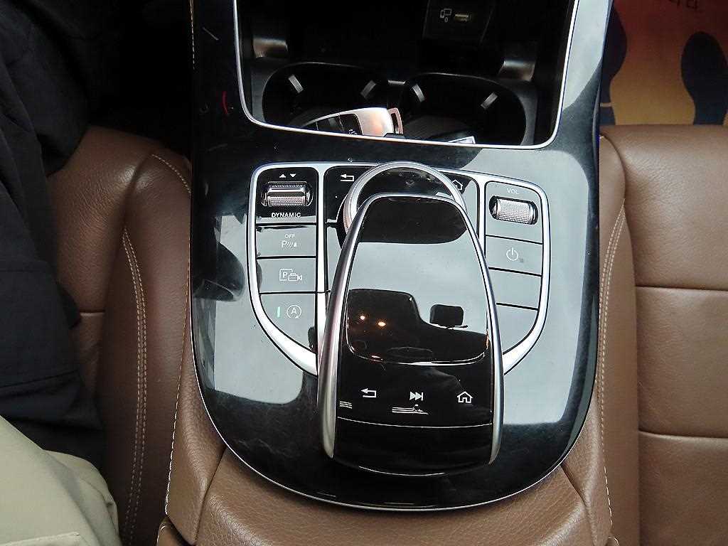 Mercedes Benz E class 2019 Negro - Importación desde Corea - HF Imports Iquique - Foto 13