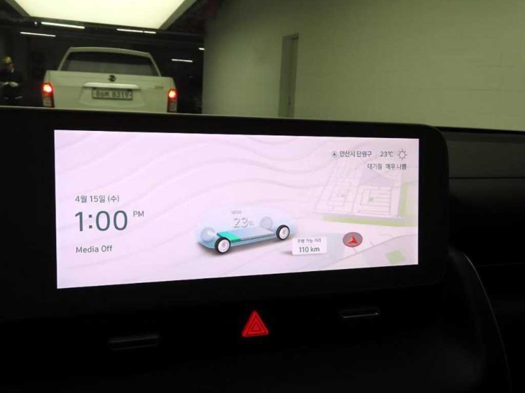 HYUNDAI Ioniq 5 - Vista 8