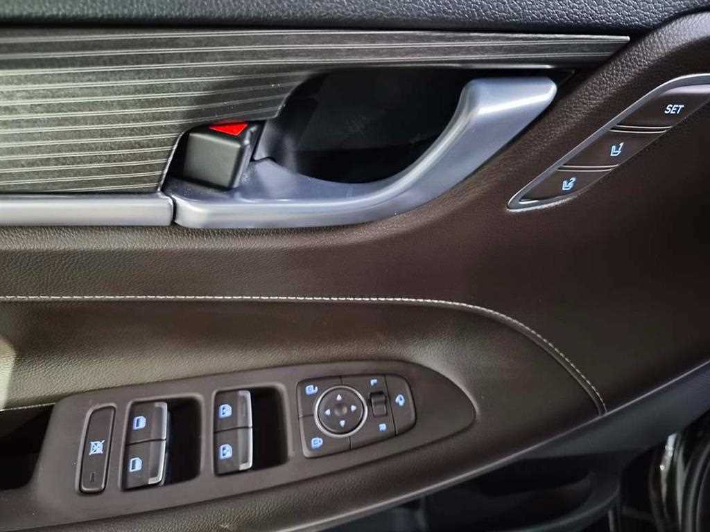 HYUNDAI Grandeur - Vista 12