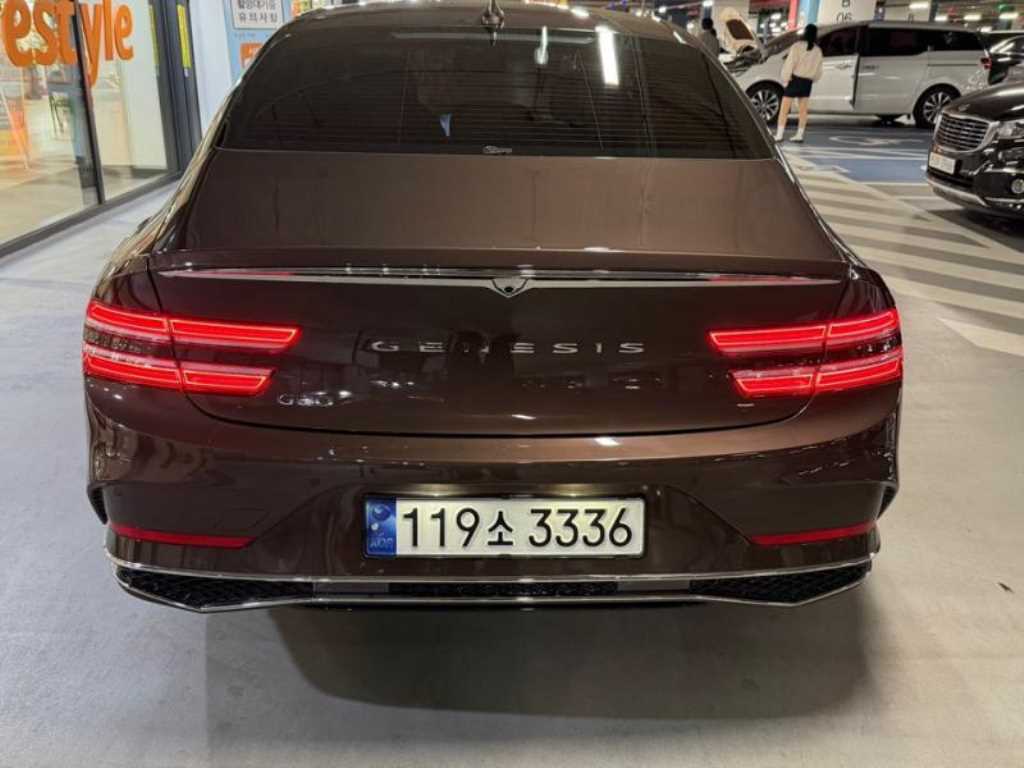 Genesis G80 - Vista 5