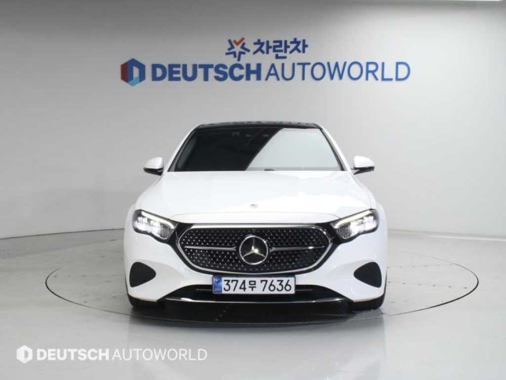 Mercedes Benz E class - Vista 3