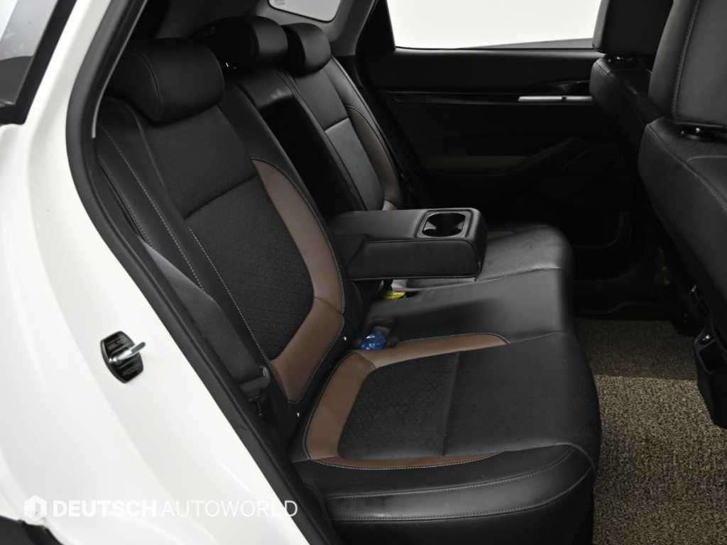 KIA Seltos - Vista 12