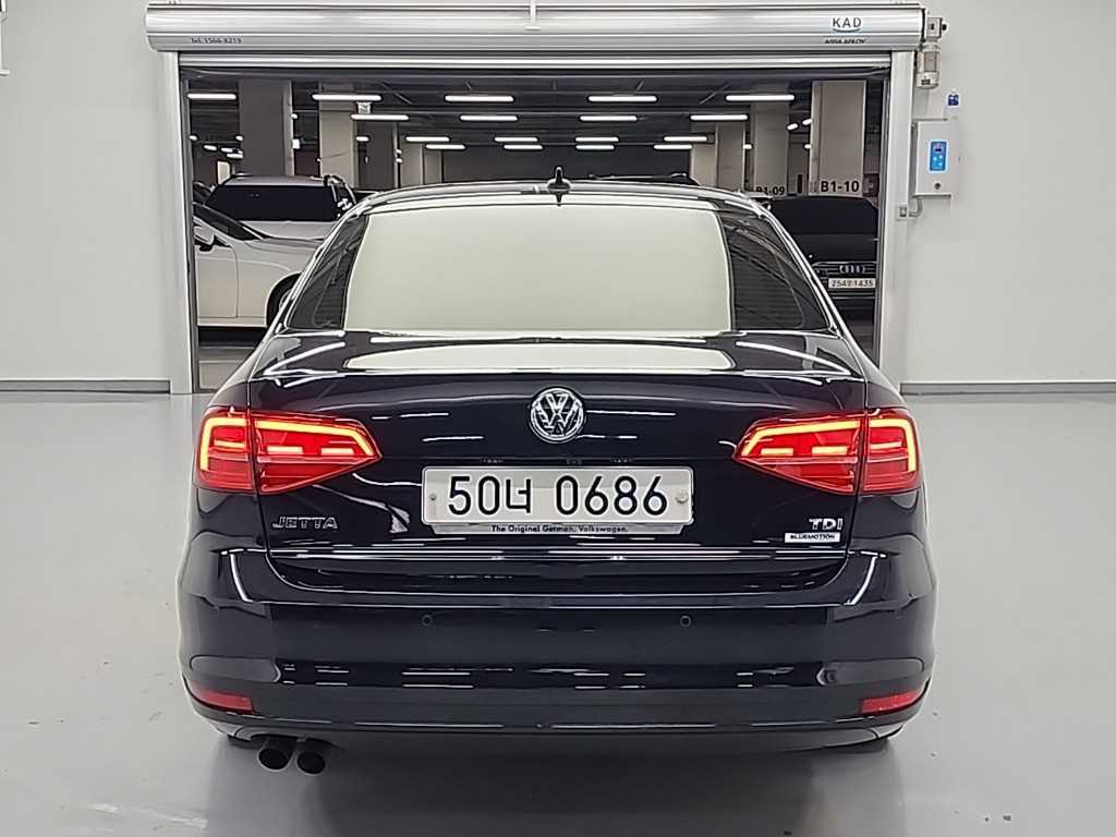 Volkswagen Jetta - Vista 3
