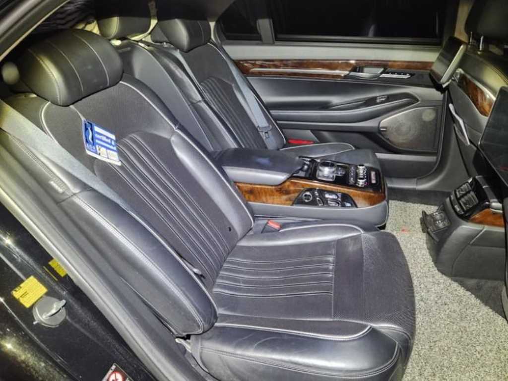 Genesis EQ900 - Vista 11