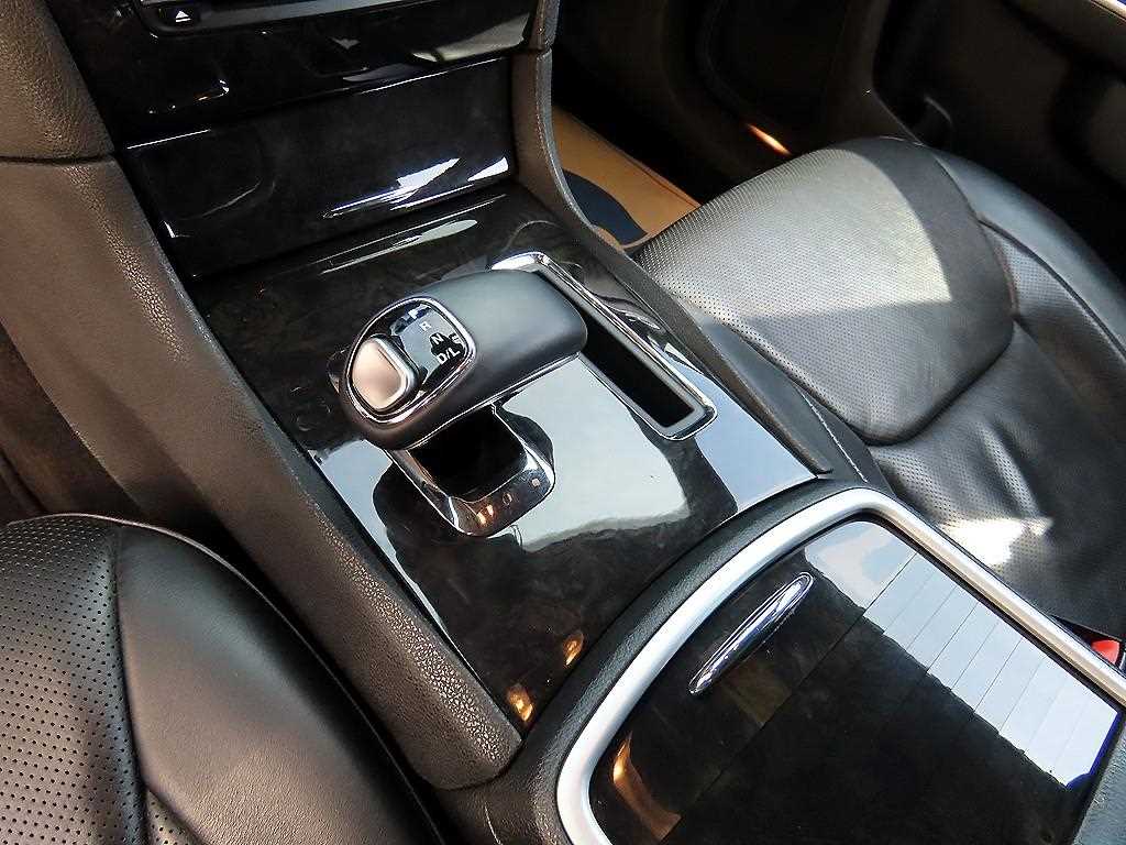 Chrysler 300C - Vista 10