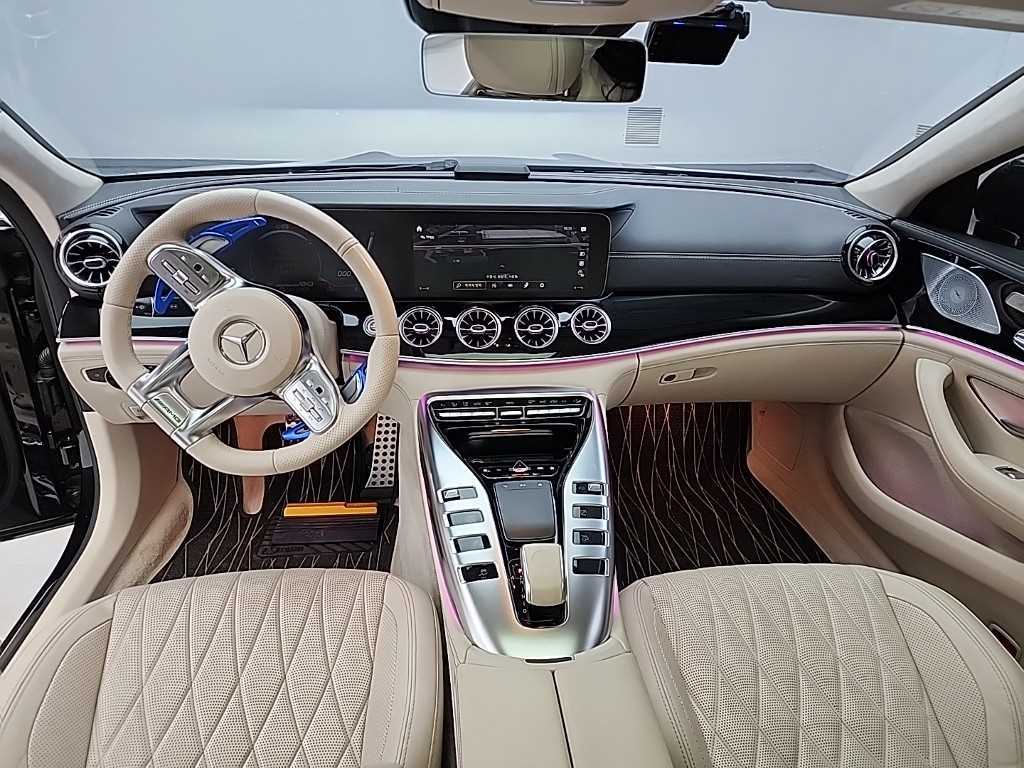 Mercedes Benz AMG GT - Vista 8