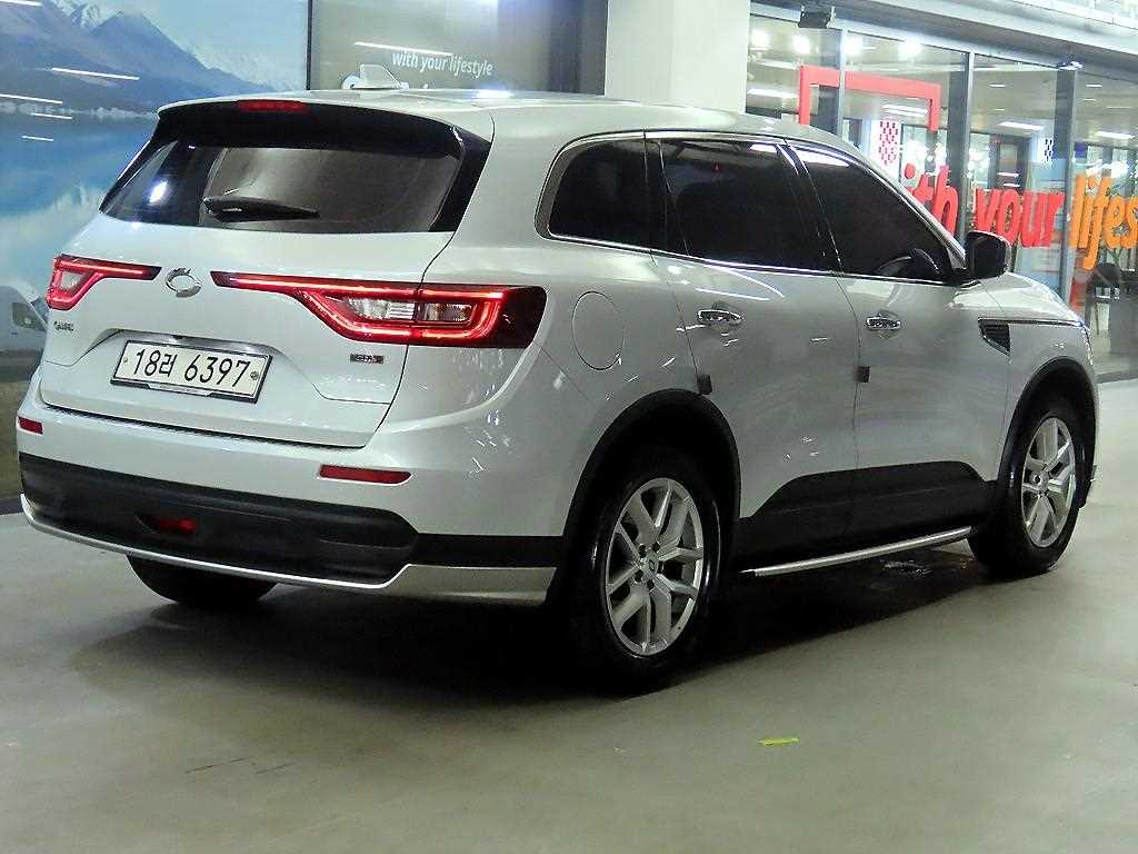 SAMSUNG QM6 - Vista 4
