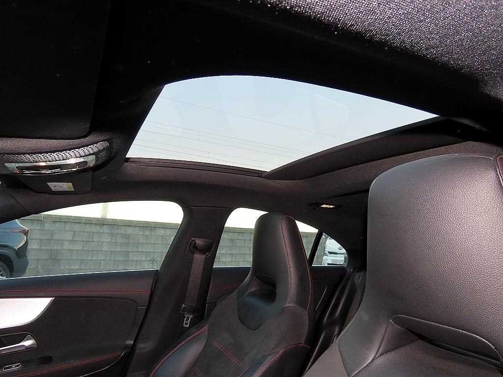 Mercedes Benz CLA Class 2021 Negro - Importación desde Corea - HF Imports Iquique - Foto 17