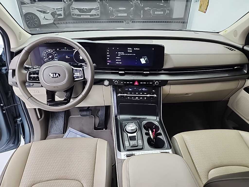 KIA Carnival - Vista 7