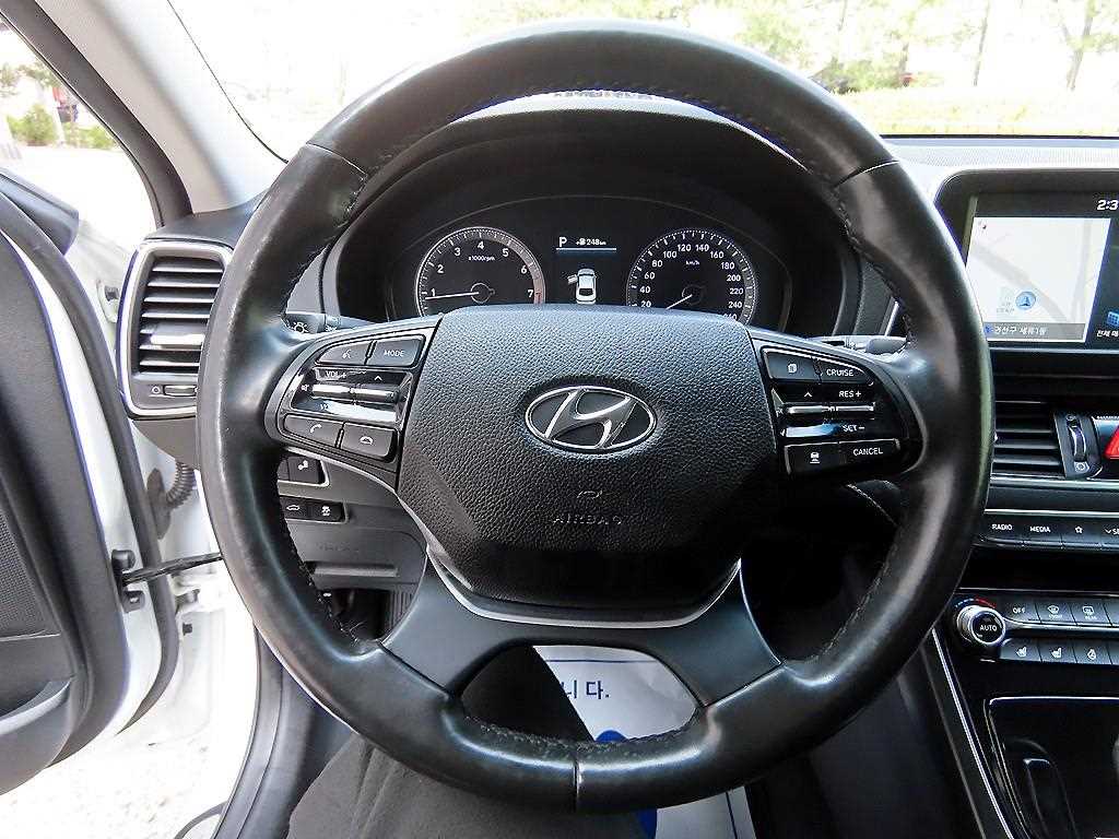 HYUNDAI Grandeur - Vista 8