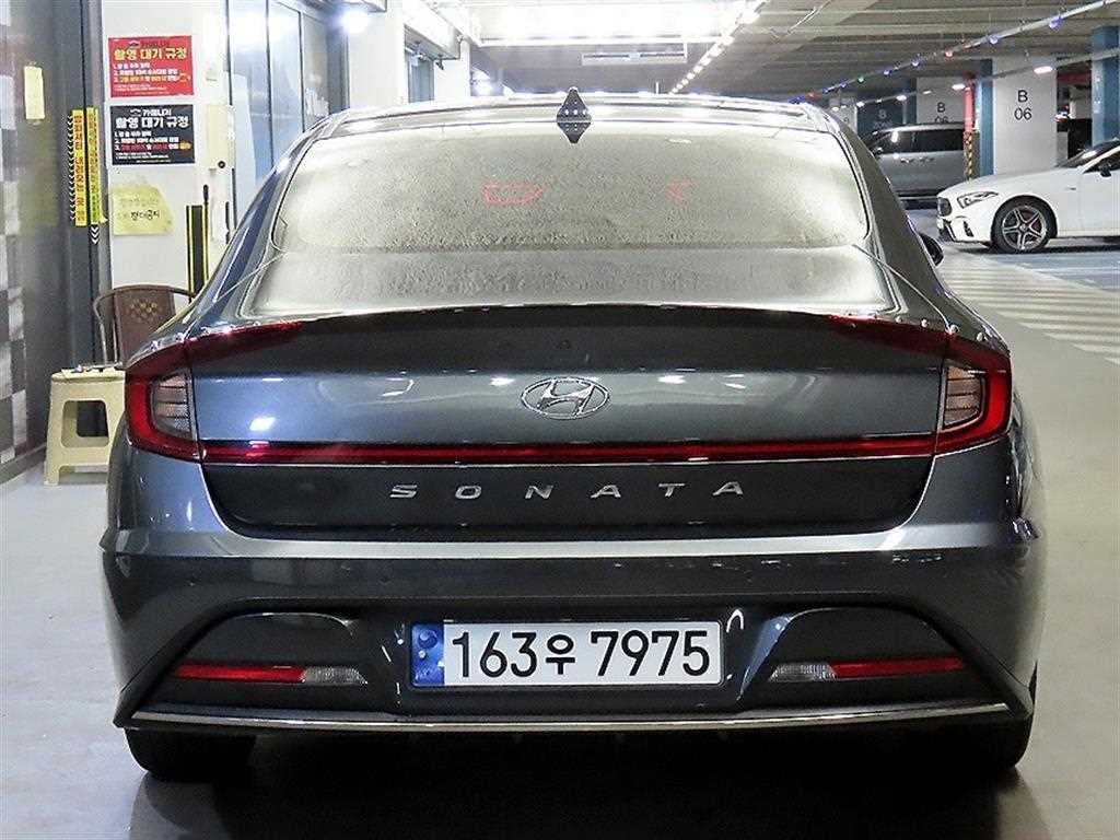 HYUNDAI Sonata - Vista 5