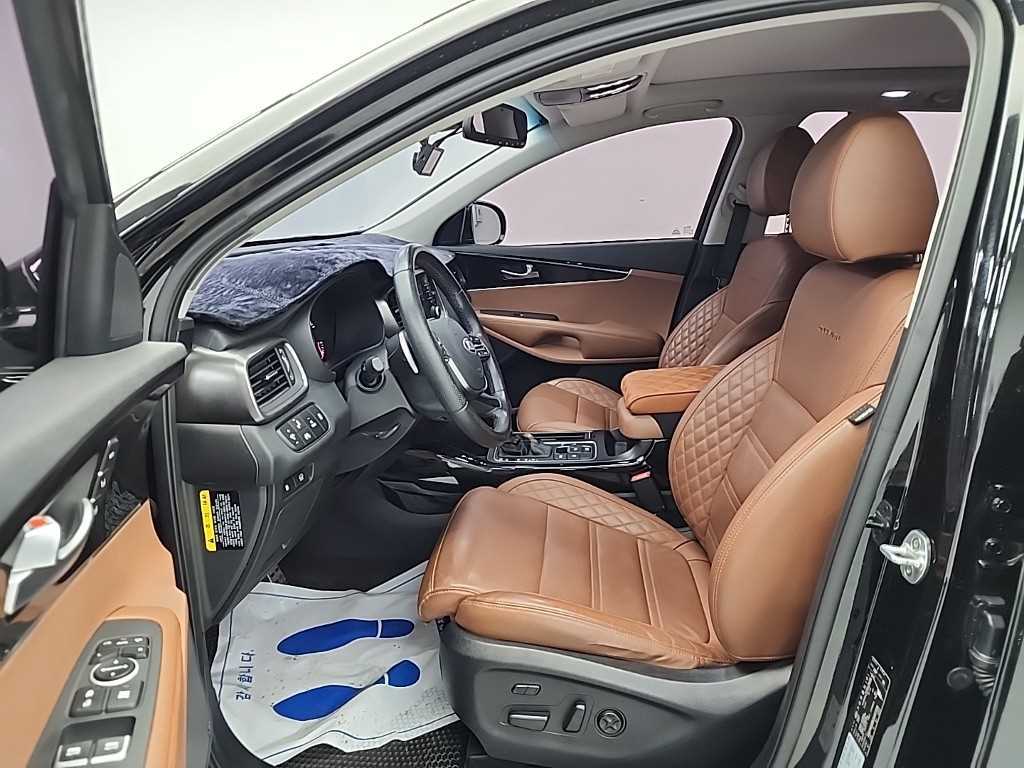 KIA Sorento - Vista 11