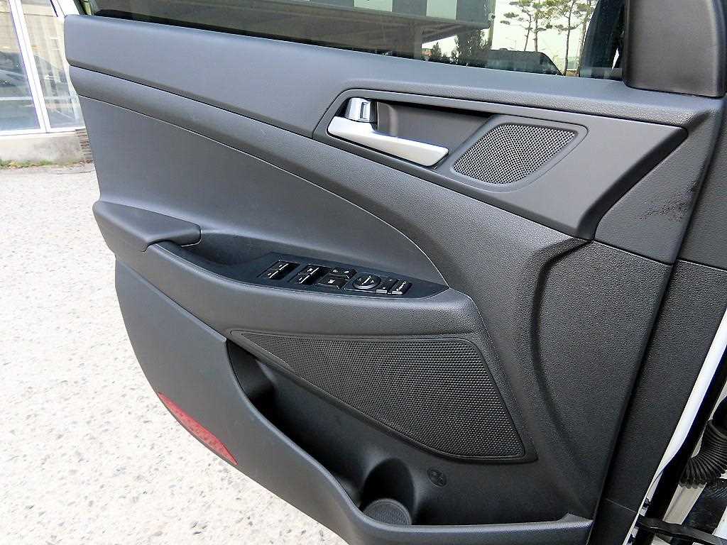 HYUNDAI Tucson - Vista 11