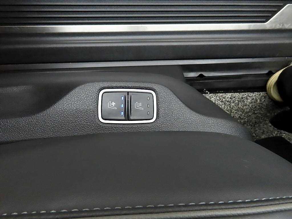 HYUNDAI Staria - Vista 12